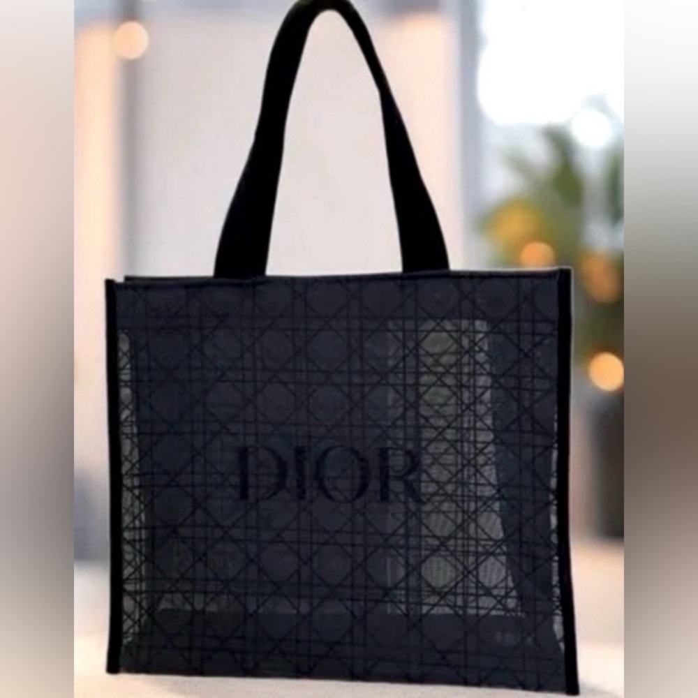 Dior Cannage limited Edition Tote bag and Pouch EUC - Picture 3 of 4